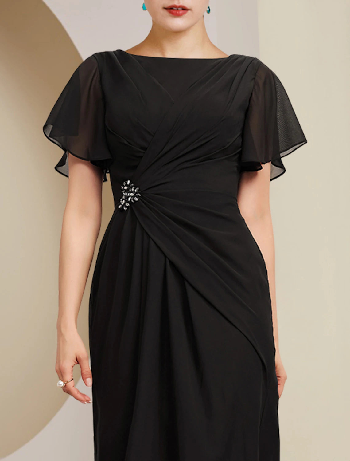 Sheath / Column Mother of the Bride Dress Wedding Guest Elegant Scoop Neck Ankle Length Chiffon Short Sleeve with Crystal Brooch