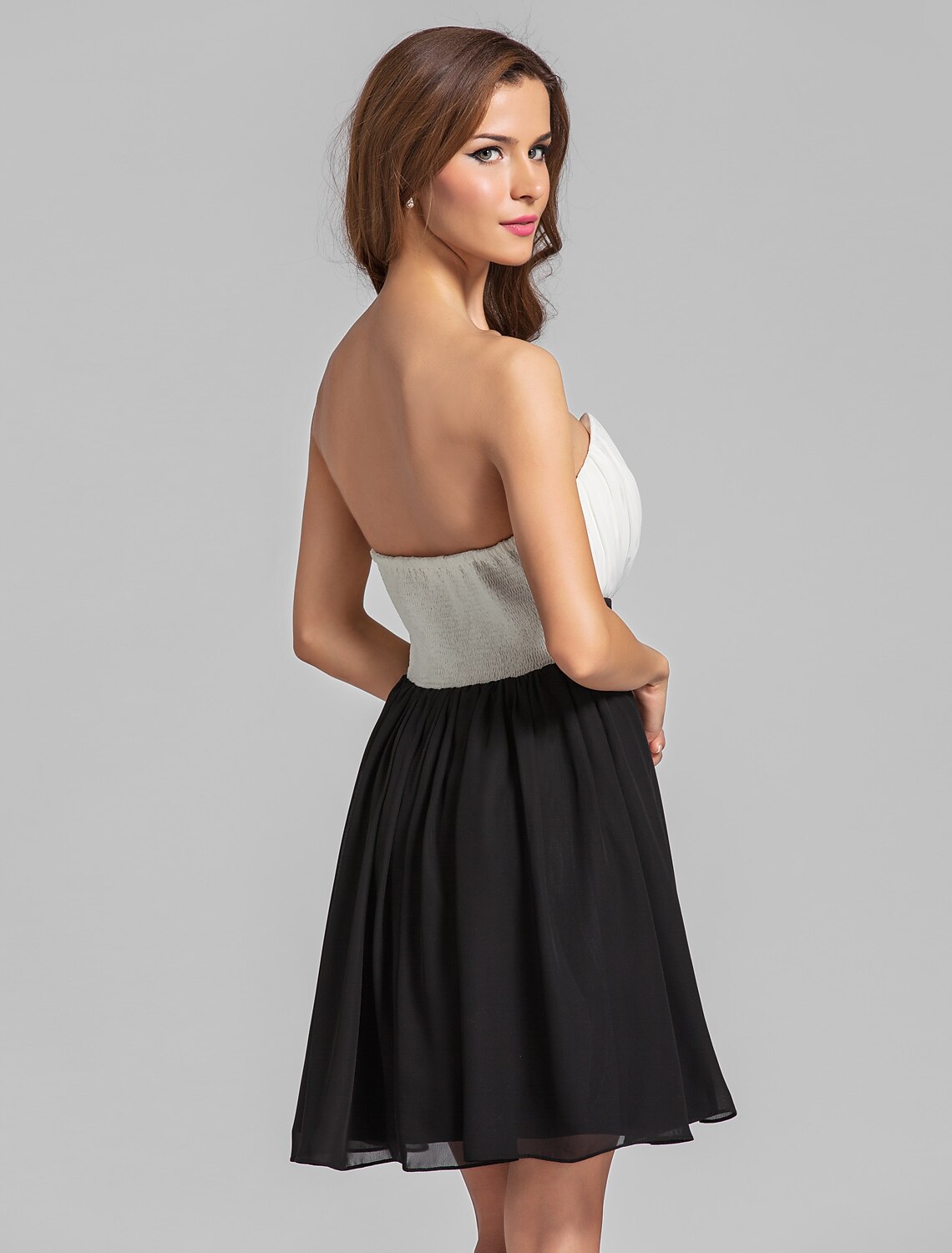 A-Line Sweetheart Neckline Knee Length Chiffon Bridesmaid Dress with Side Draping