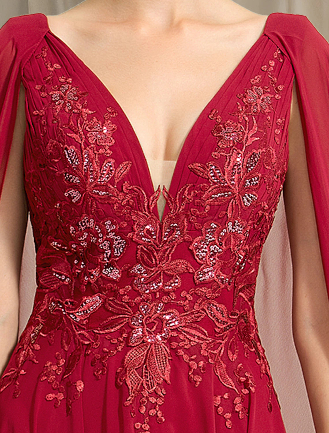 A-Line Mother of the Bride Dress Plus Size Elegant V Neck Sweep / Brush Train Chiffon Lace Sleeveless with Pleats Sequin