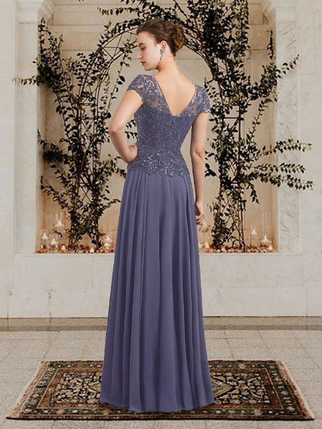 A-Line Mother of the Bride Dress Plus Size Elegant V Neck Floor Length Chiffon Lace Sequined Short Sleeve with Pleats