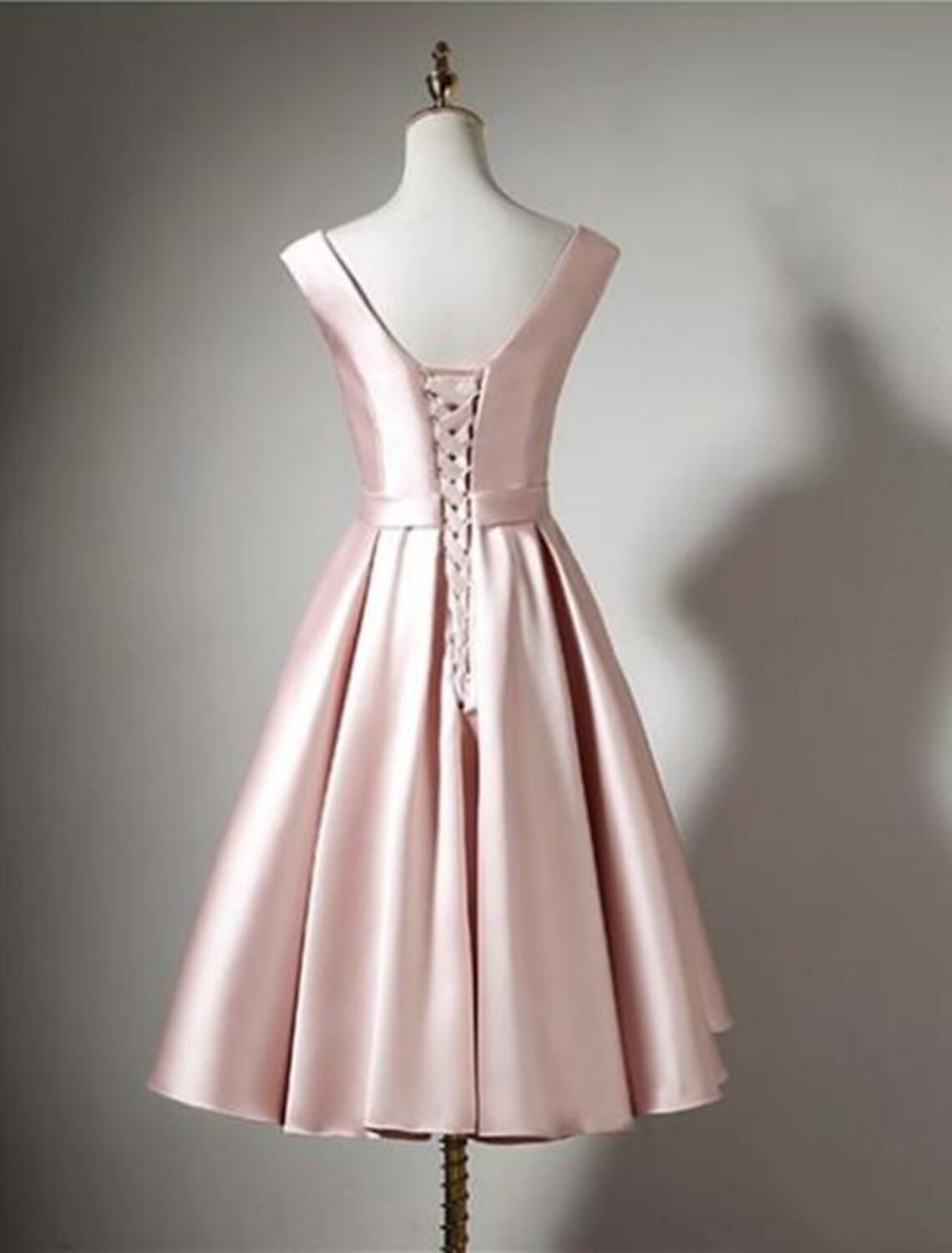 A-Line Bridesmaid Dress Off Shoulder Sleeveless Elegant Tea Length Satin with Bow(s) Homecoming Dress