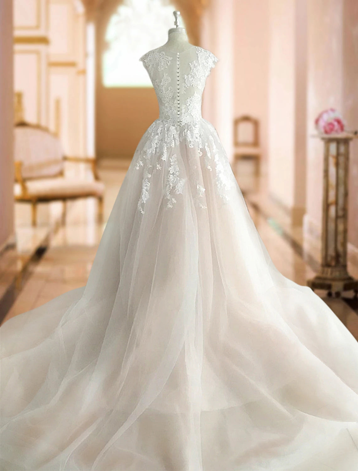 Formal Wedding Dresses Ball Gown Illusion Neck Cap Sleeve Court Train Lace Bridal Gowns With Buttons Appliques Summer Wedding Party