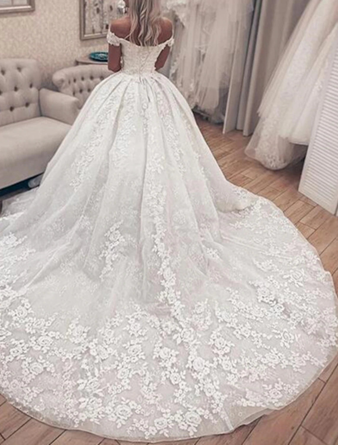 Engagement Formal Wedding Dresses Ball Gown Off Shoulder Cap Sleeve Chapel Train Lace Bridal Gowns