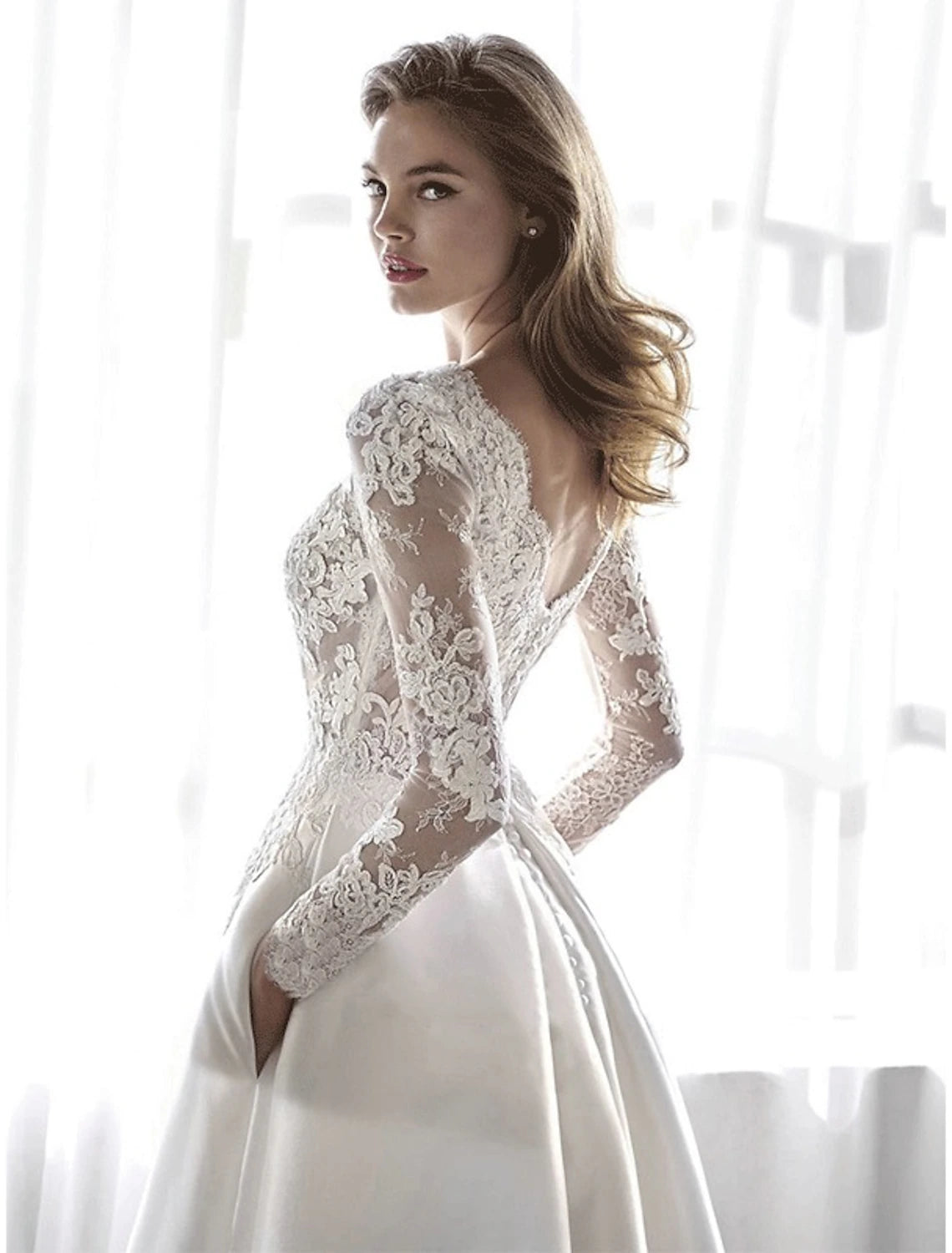 Reception Formal Wedding Dresses A-Line Illusion Neck Long Sleeve Chapel Train Satin Bridal Gowns With Lace