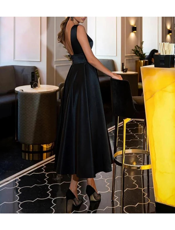 A-Line Evening Gown Cut Out Dress Engagement Wedding Party Sweep / Brush Train Sleeveless Jewel Neck Italy Satin Backless with Sleek