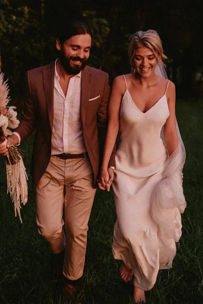 Spaghetti Straps V-neck Simple Beach Wedding Dress White Sexy Without Wedding Veil