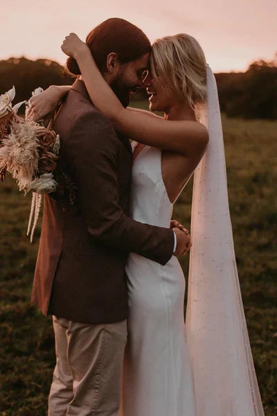 Spaghetti Straps V-neck Simple Beach Wedding Dress White Sexy Without Wedding Veil
