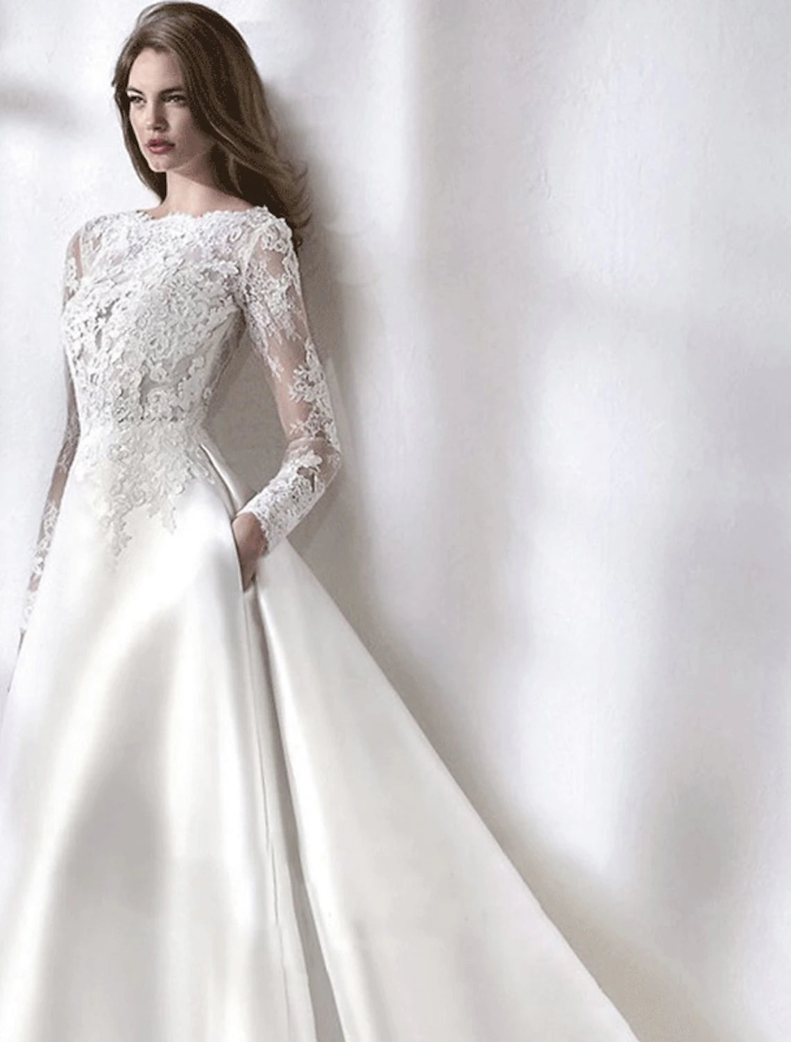 Reception Formal Wedding Dresses A-Line Illusion Neck Long Sleeve Chapel Train Satin Bridal Gowns With Lace