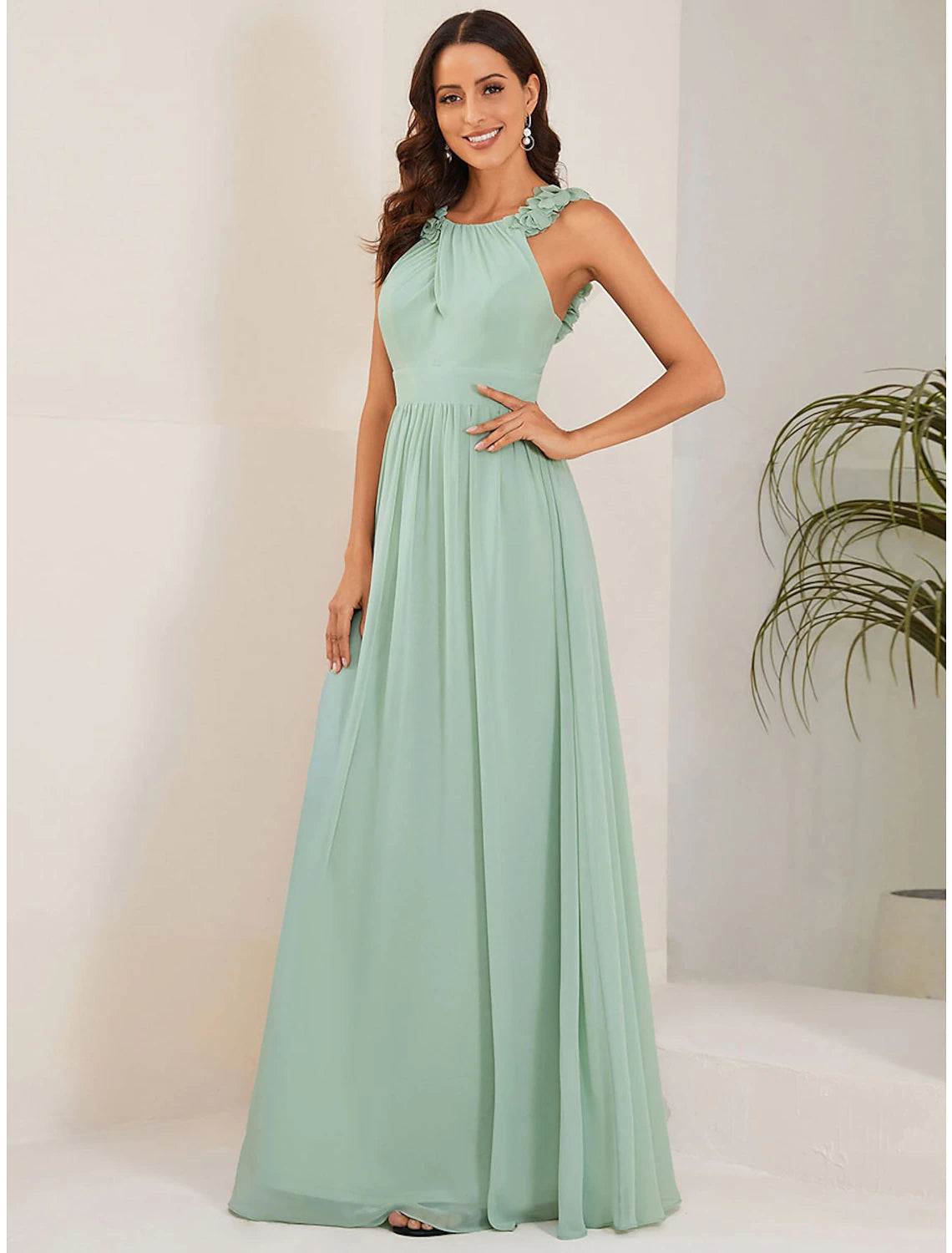A-Line Wedding Guest Dresses Open Back Dress Formal Black Tie Floor Length Sleeveless Jewel Neck Bridesmaid Dress Chiffon with Pleats Flower