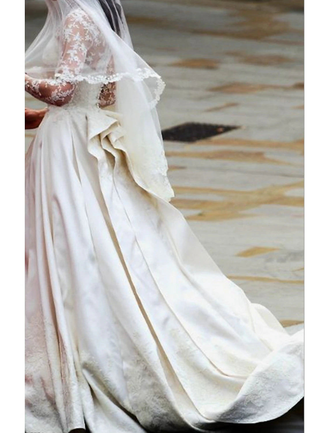 Engagement Formal Wedding Dresses A-Line Illusion Neck Long Sleeve Court Train Satin Bridal Gowns With Pleats