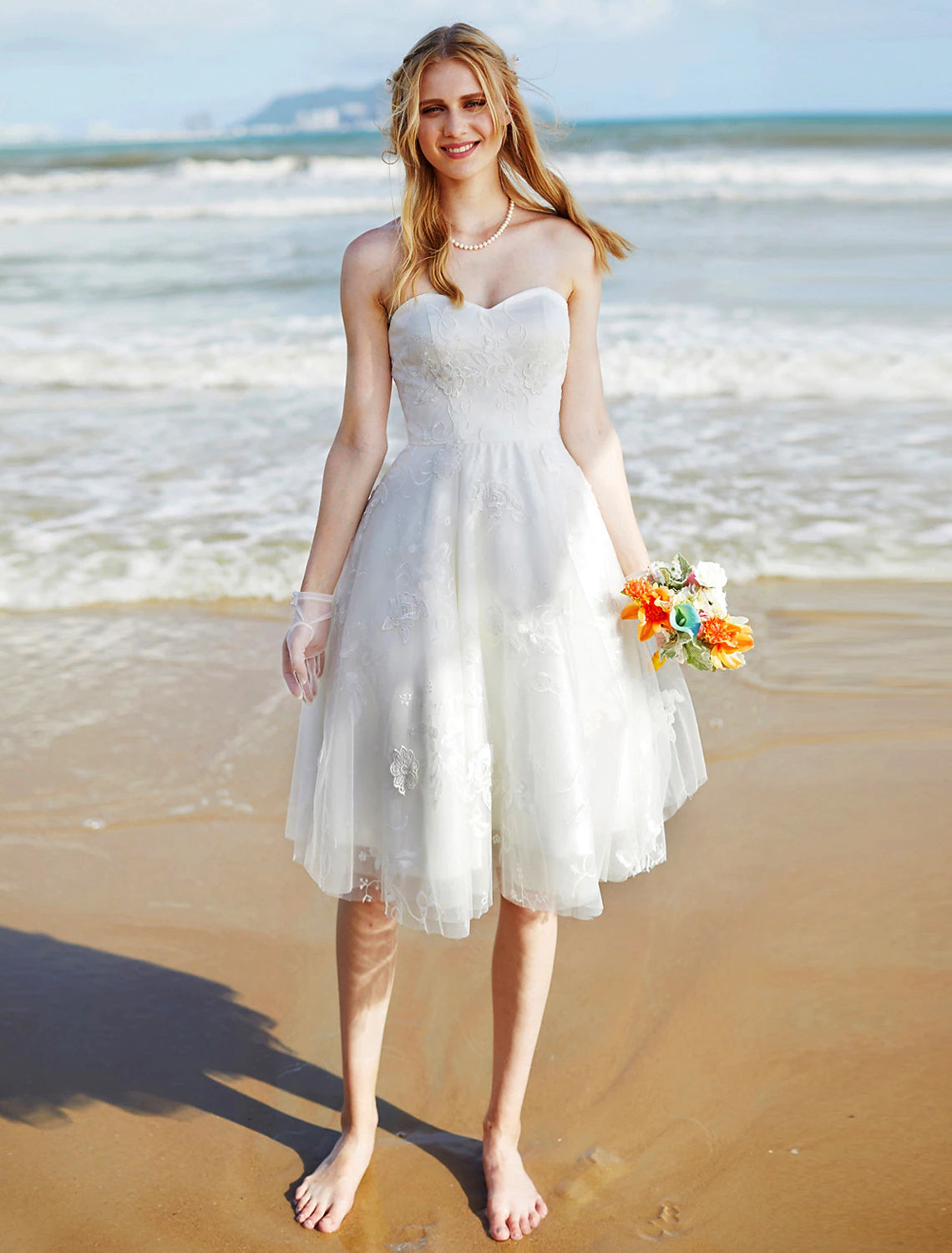 Hall Boho Wedding Dresses A-Line Sweetheart Strapless Knee Length Lace Bridal Gowns