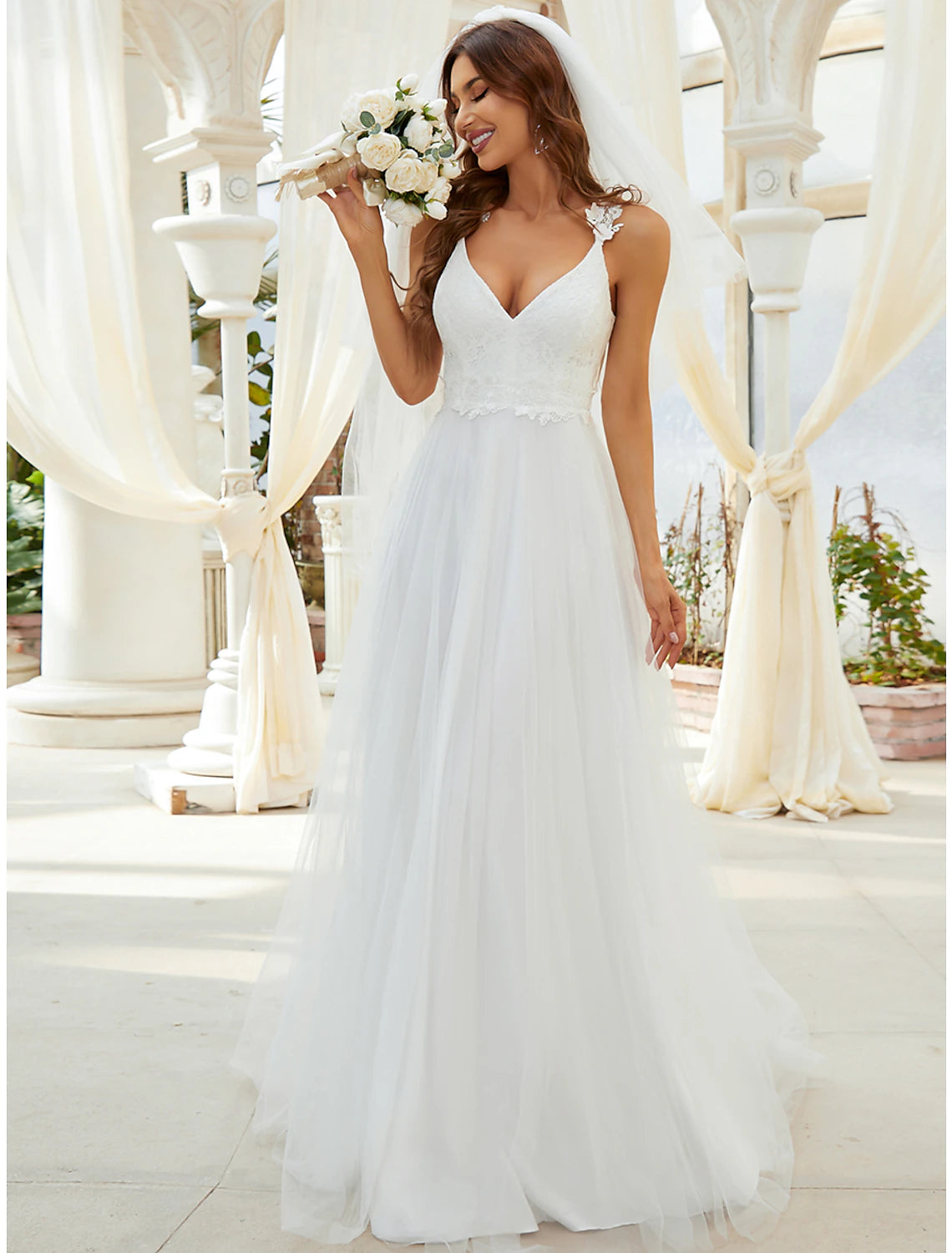 Reception Casual Wedding Dresses A-Line Sweetheart V Wire Regular Straps Sweep / Brush Train Tulle Bridal Gowns With Crystals