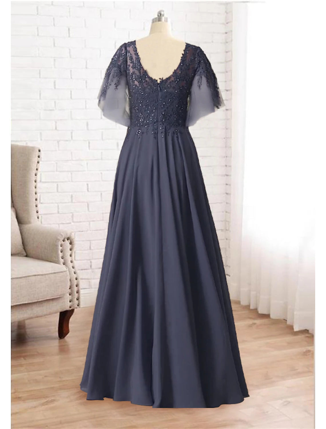 A-Line Mother of the Bride Dress Plus Size Elegant V Neck Floor Length Chiffon Lace Short Sleeve