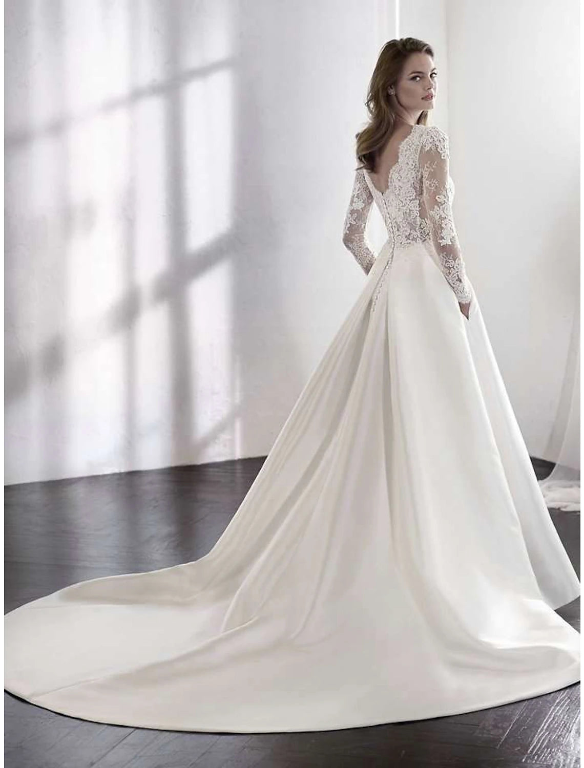 Reception Formal Wedding Dresses A-Line Illusion Neck Long Sleeve Chapel Train Satin Bridal Gowns With Lace