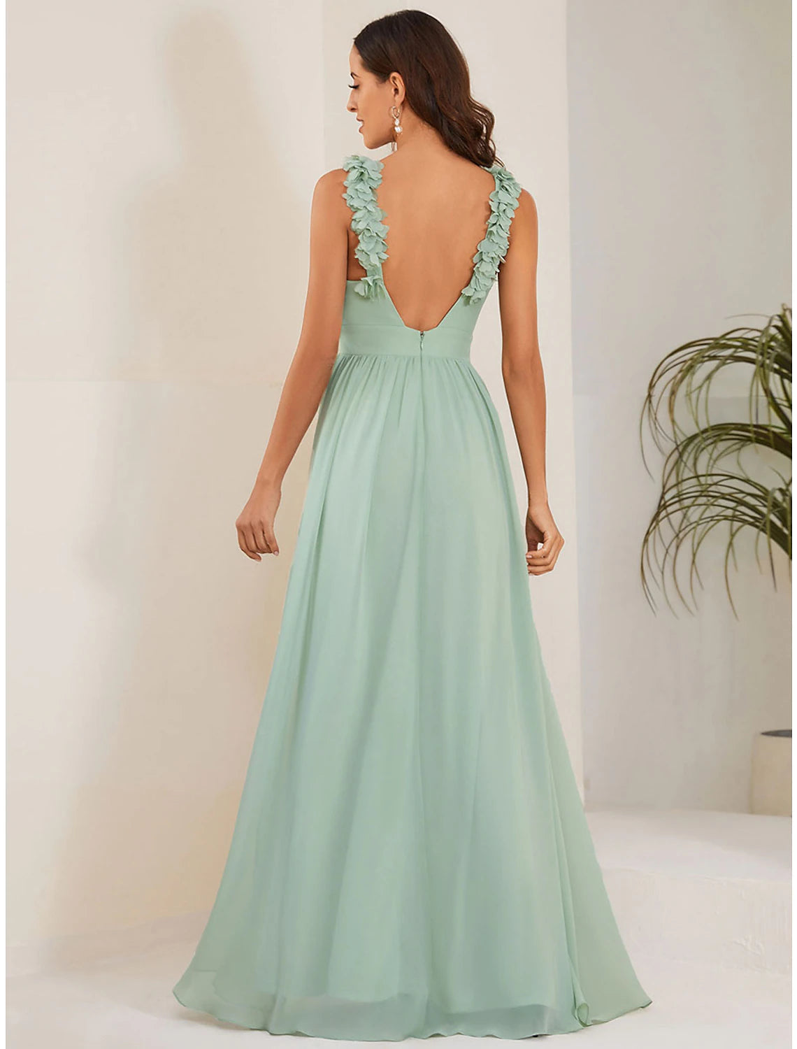 A-Line Wedding Guest Dresses Open Back Dress Formal Black Tie Floor Length Sleeveless Jewel Neck Bridesmaid Dress Chiffon with Pleats Flower