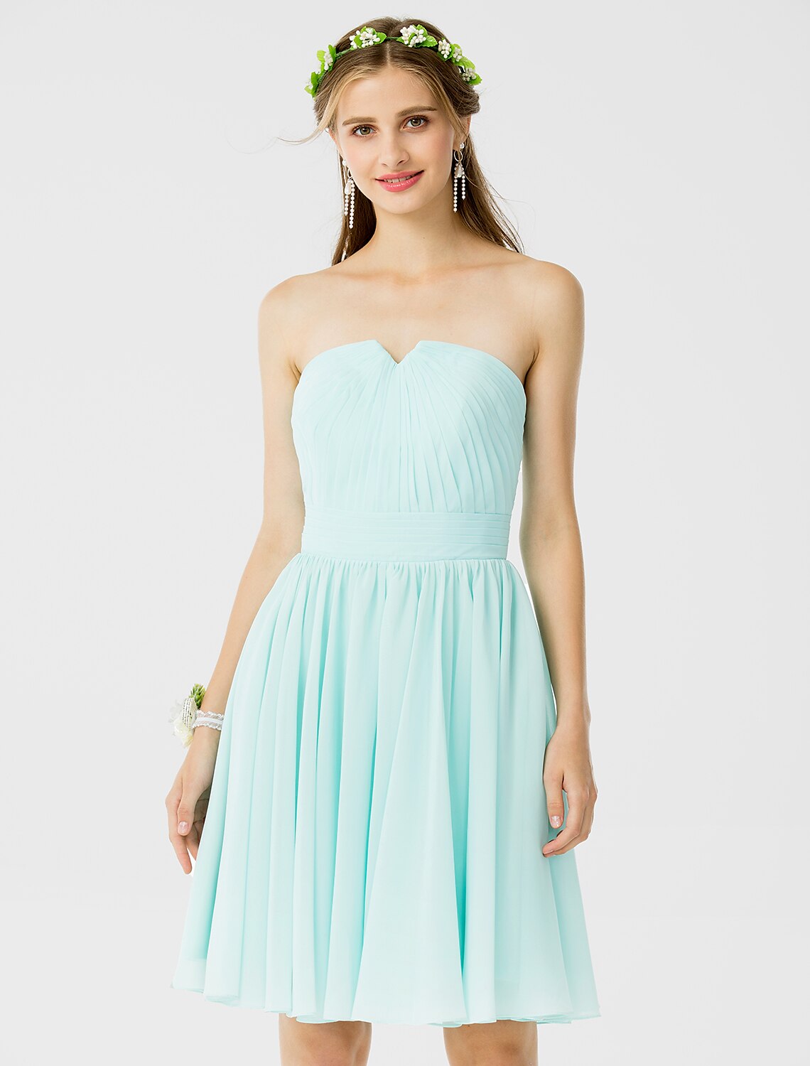 Princess / A-Line Bridesmaid Dress Notched Sleeveless Open Back Knee Length Chiffon with Ruched