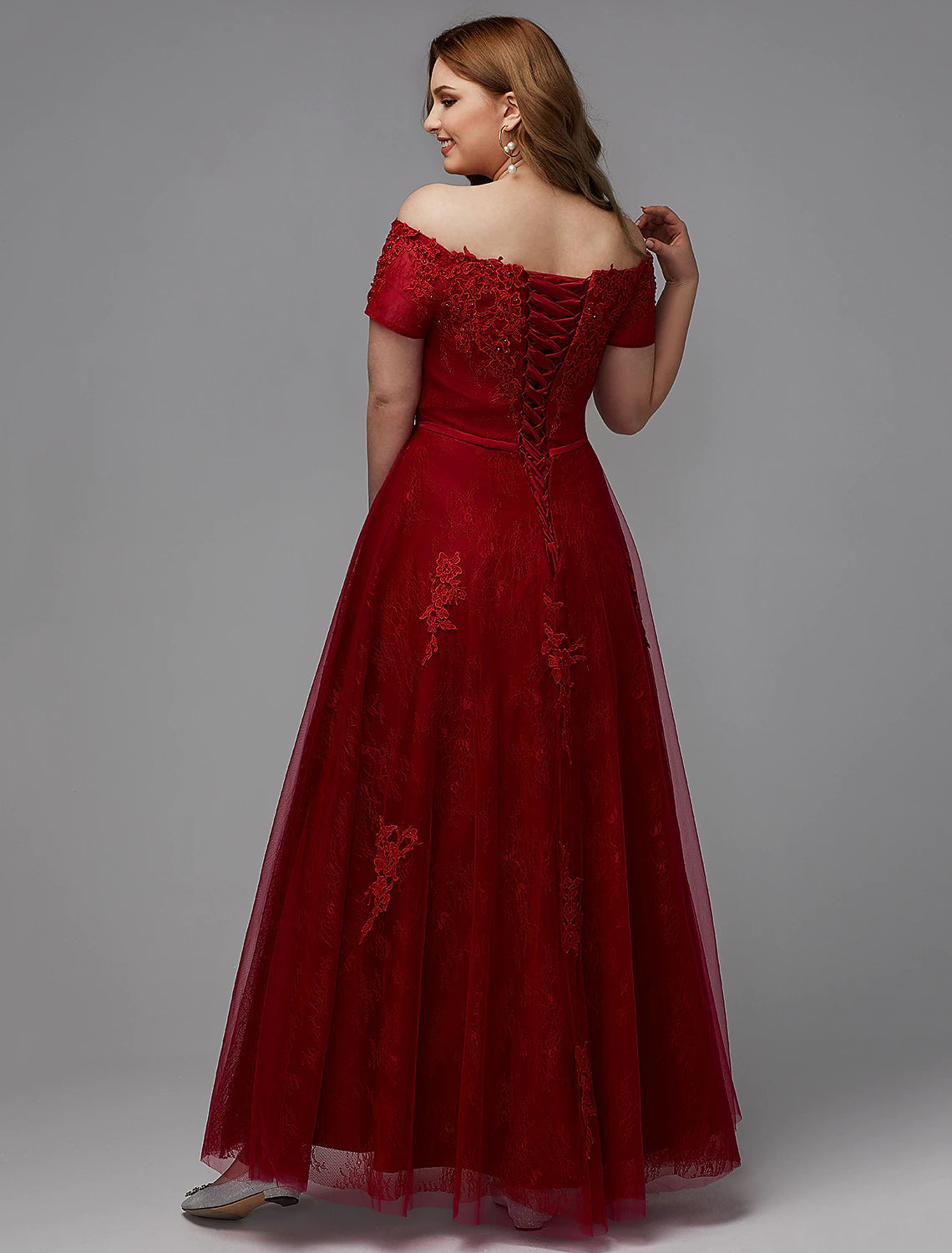 A-Line Plus Size Bridesmaid Dresses Wedding Guest Floor Length Short Sleeve Off Shoulder Lace Lace-up with Beading