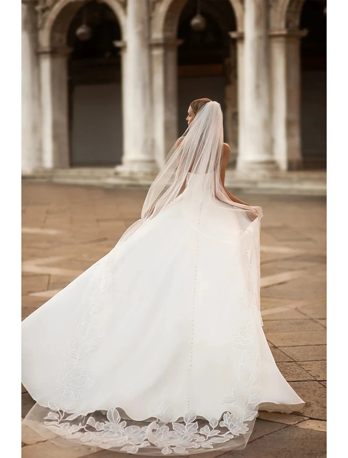 Hall Casual Wedding Dresses A-Line Off Shoulder Long Sleeve Court Train Satin Bridal Gowns With Split Front