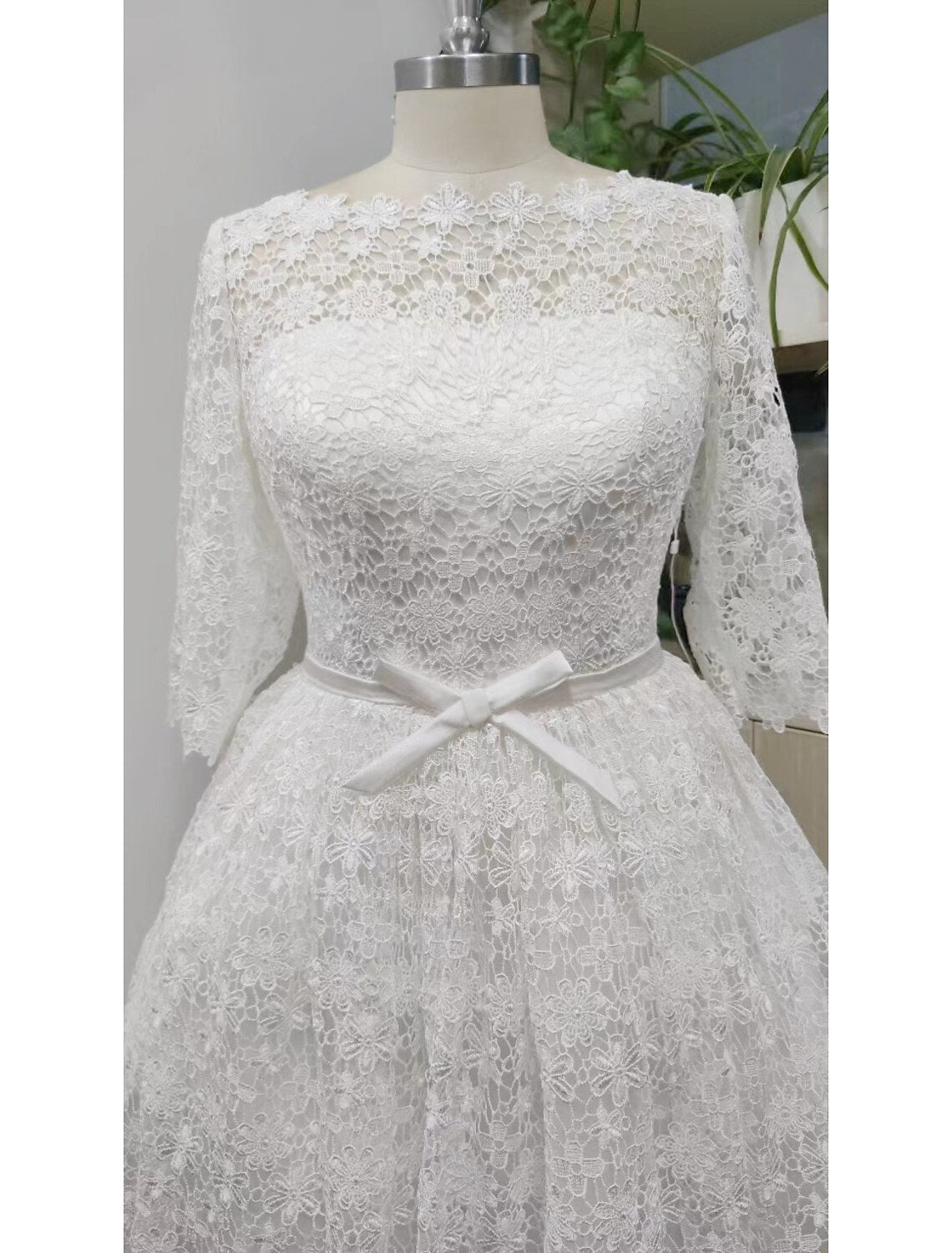 Reception Little White Dresses Wedding Dresses A-Line Scoop Neck 3/4 Length Sleeve Knee Length Lace Bridal Gowns With Sashes / Ribbons