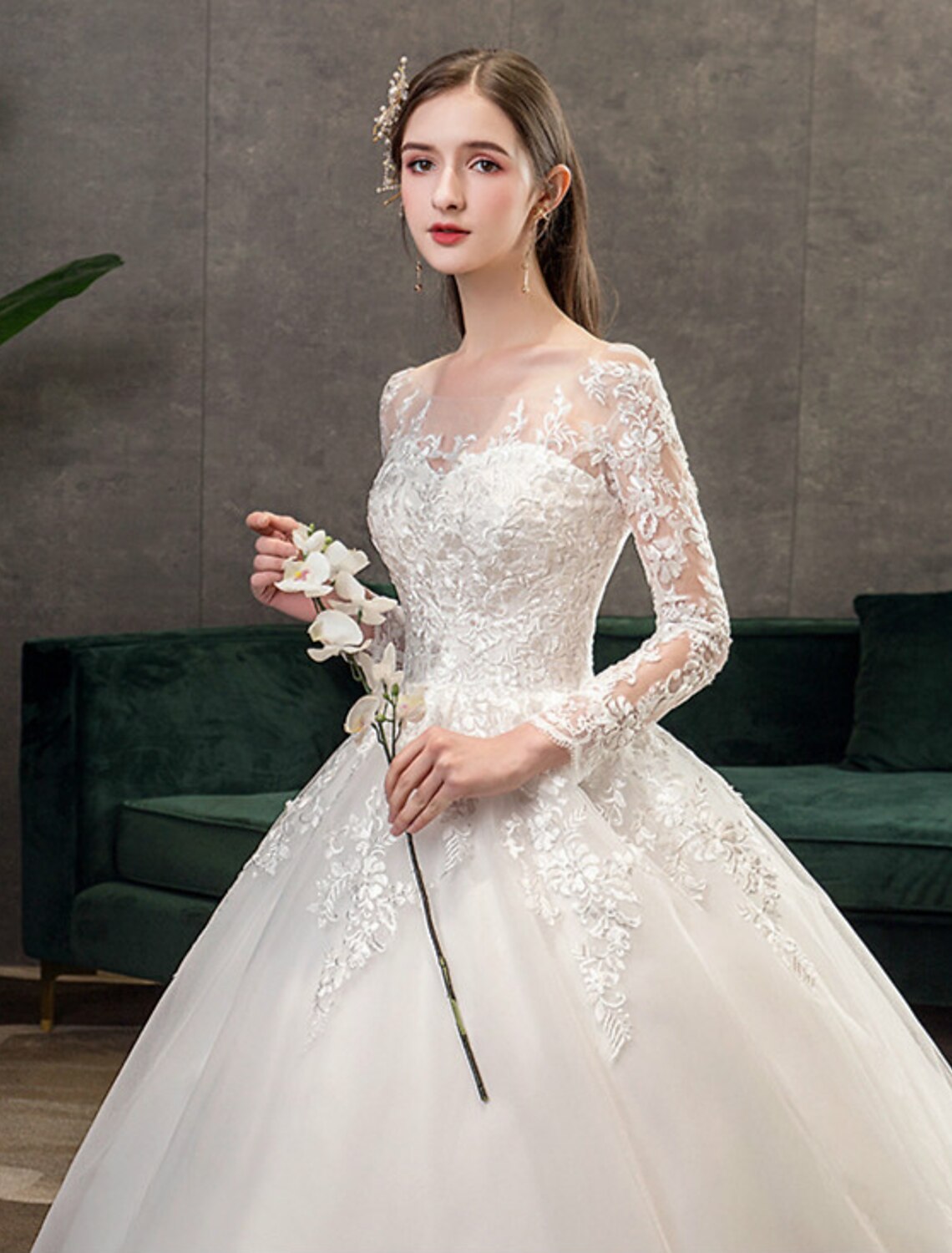 Engagement Formal Fall Wedding Dresses Ball Gown Illusion Neck Long Sleeve Cathedral Train Lace Bridal Gowns