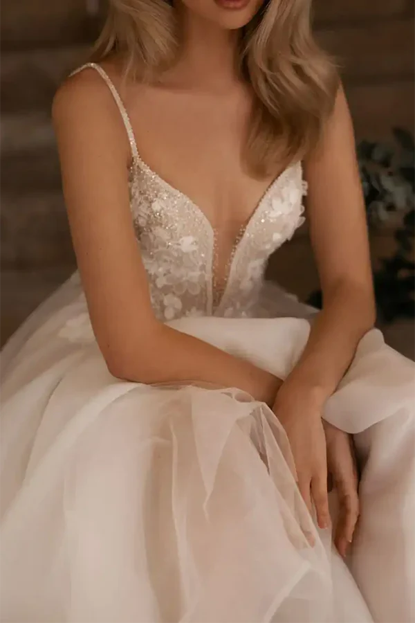 A-line illusion V-neck 3D sticker rural style wedding dress Sexy Beautiful