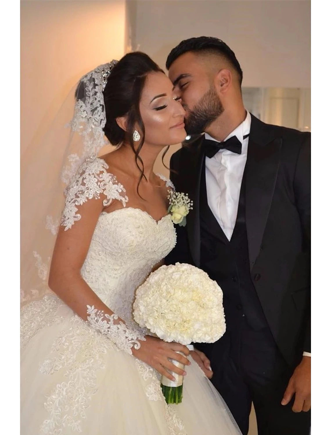 Engagement Formal Wedding Dresses Ball Gown Sweetheart Long Sleeve Floor Length Lace Bridal Gowns