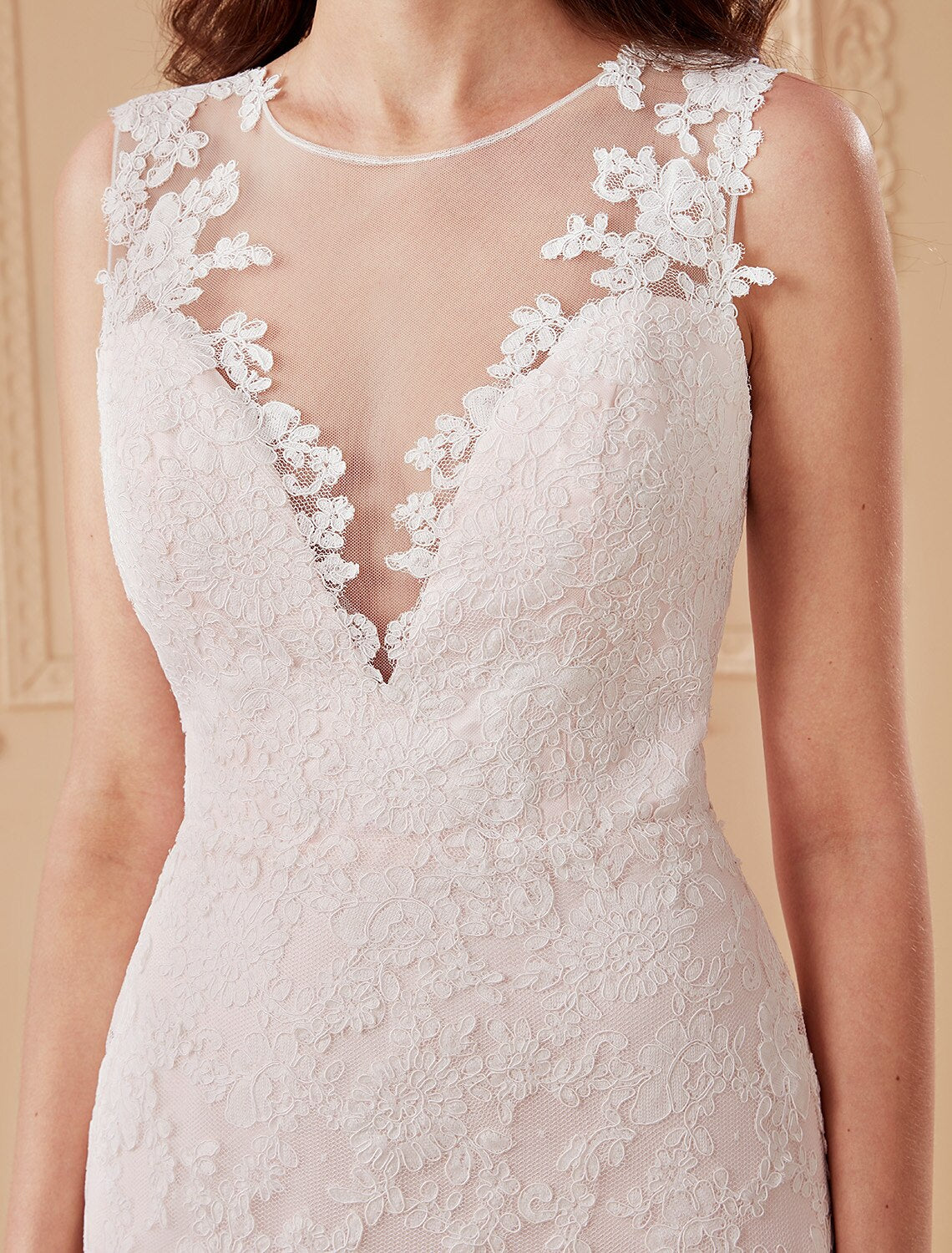 Mermaid / Trumpet Plunging Neckline Court Train Lace Tulle Wedding Dress