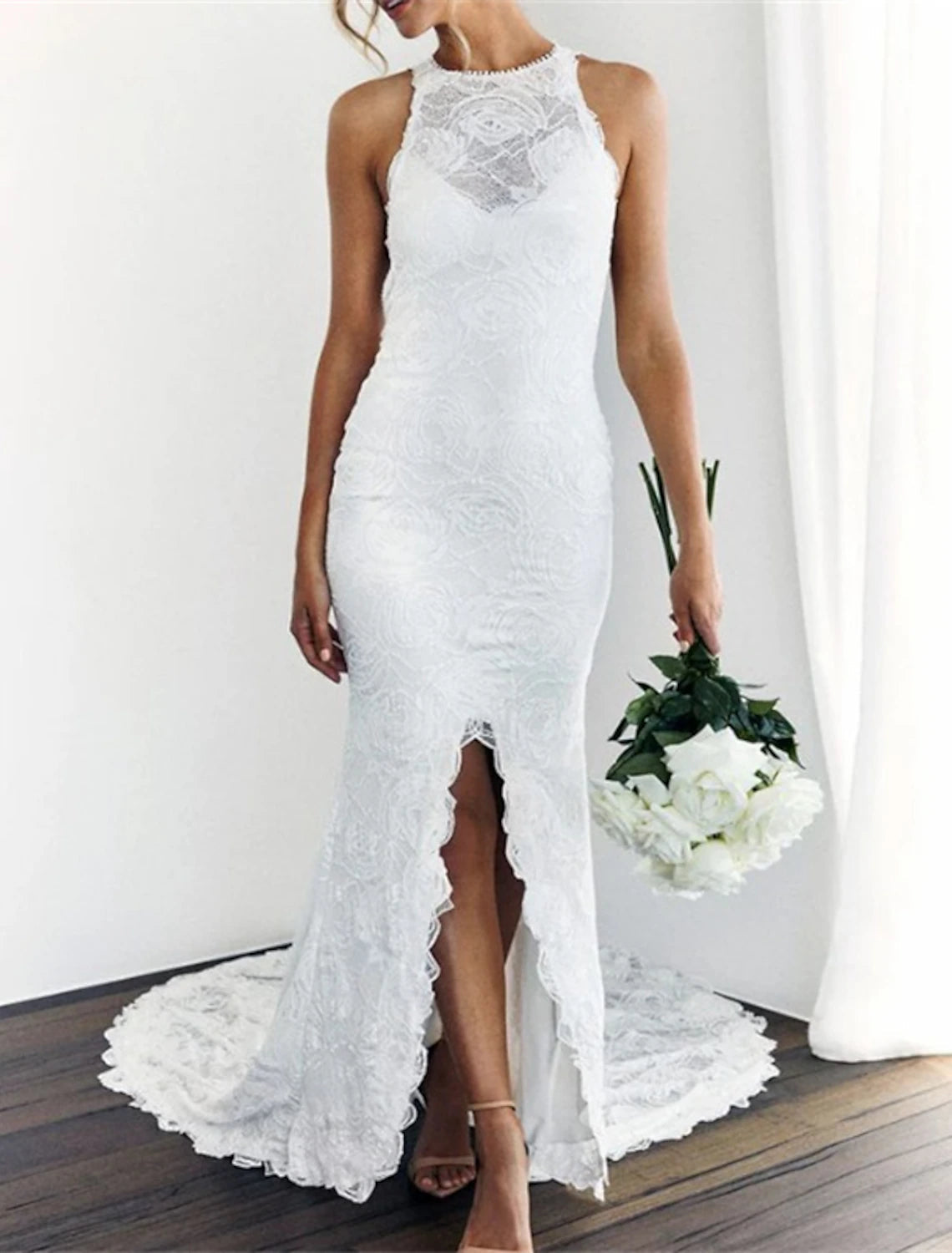 Beach Open Back Boho Wedding Dresses Mermaid / Trumpet Halter Sleeveless Chapel Train Lace Bridal Gowns With Appliques Solid Color Fall Wedding Party