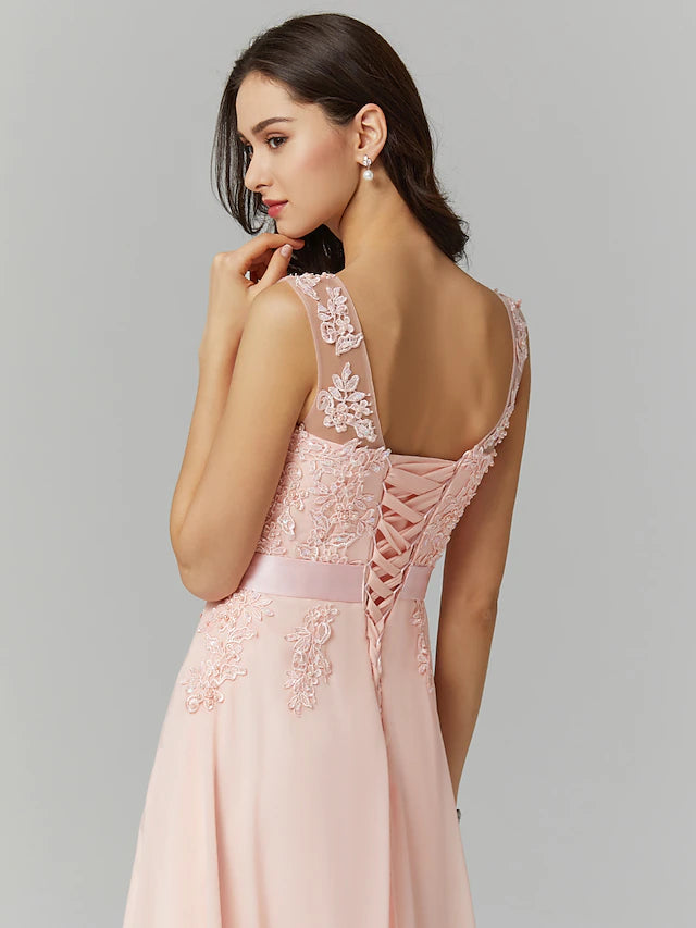 A-Line Bridesmaid Dress Jewel Neck Sleeveless Elegant Floor Length Chiffon / Lace