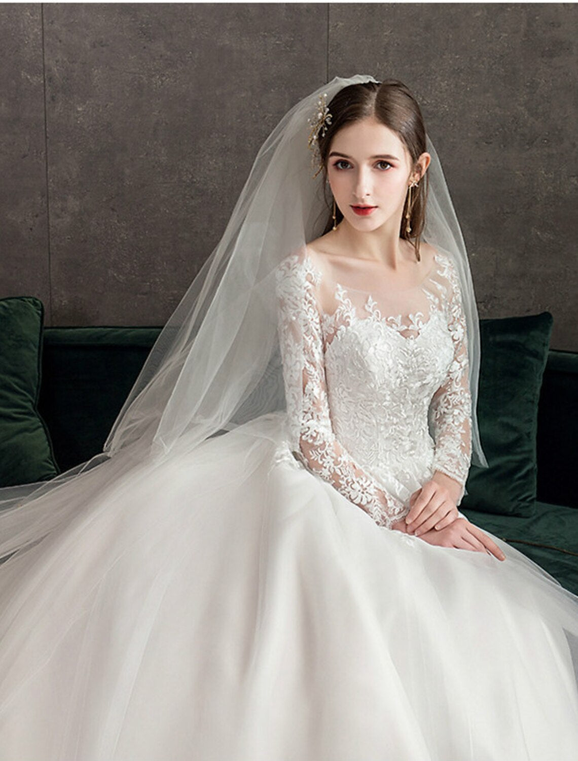 Engagement Formal Fall Wedding Dresses Ball Gown Illusion Neck Long Sleeve Cathedral Train Lace Bridal Gowns
