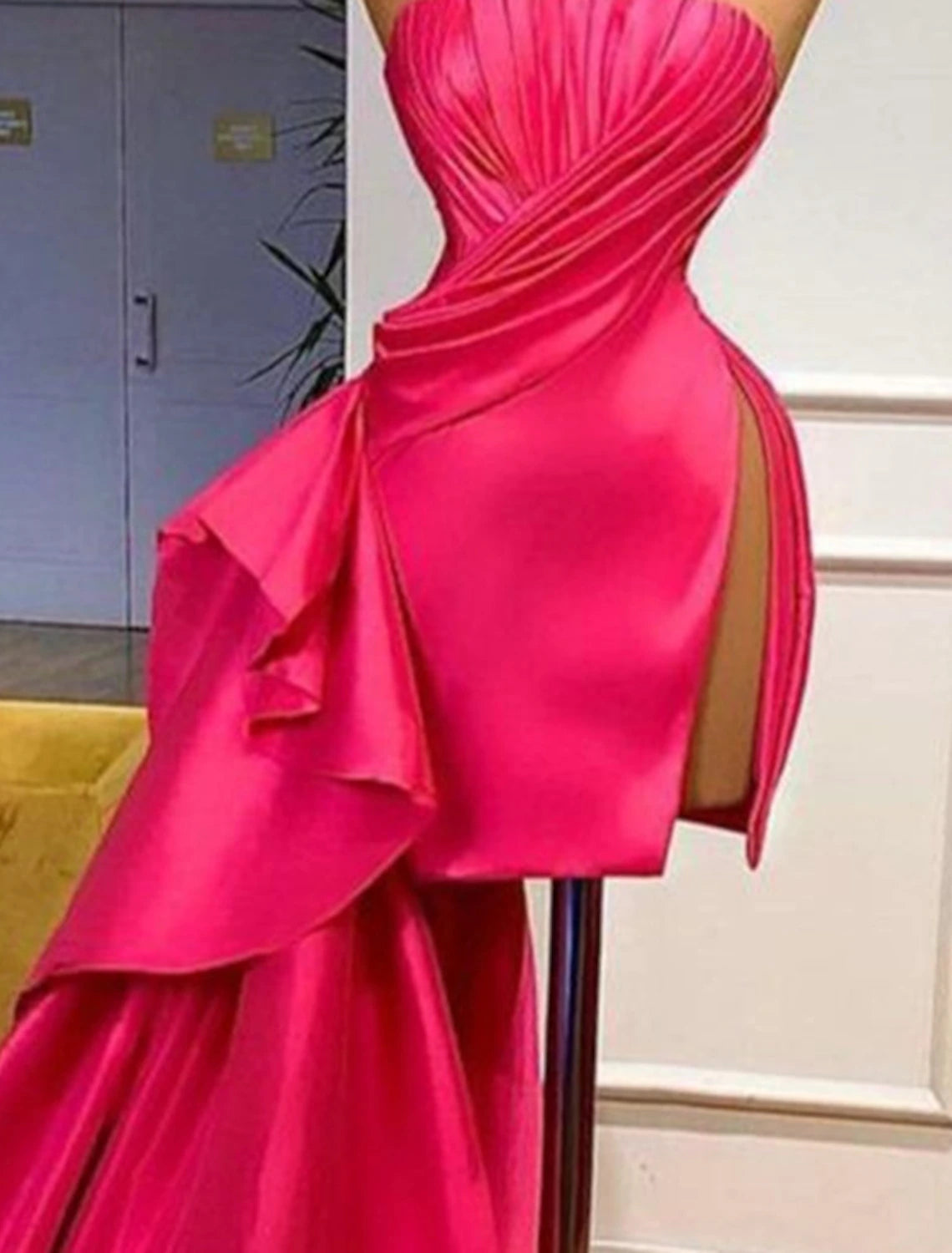 Sheath / Column Cocktail Dresses Sexy Dress Summer Short / Mini Sleeveless Strapless Barbiecore Satin