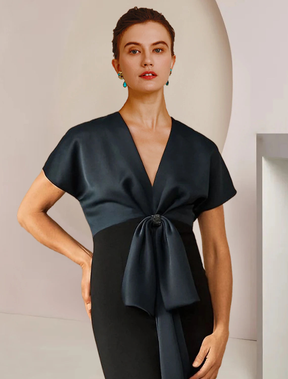 Sheath / Column Mother of the Bride Dress Formal Wedding Guest Party Elegant Jewel Neck Floor Length Satin Short Sleeve with Bow(s)