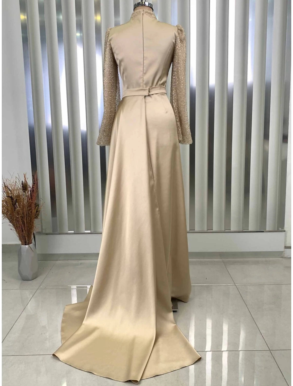 A-Line Evening Gown Champagne Christmas Elegant Dress Formal Sweep / Brush Train Long Sleeve High Neck Satin with Glitter