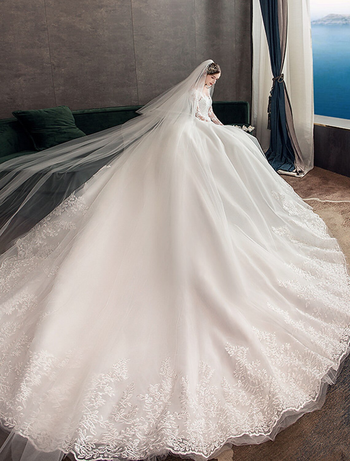 Engagement Formal Fall Wedding Dresses Ball Gown Illusion Neck Long Sleeve Cathedral Train Lace Bridal Gowns