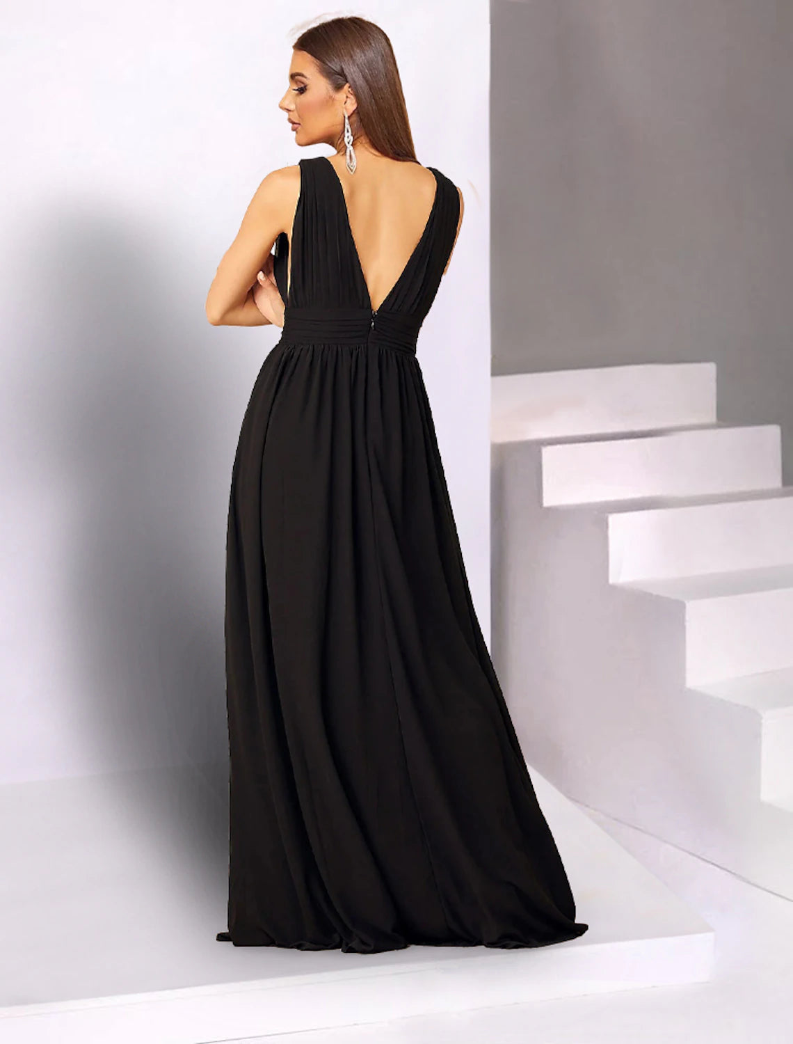 A-Line Wedding Guest Dresses Elegant Dress Wedding Party Semi Formal Floor Length Sleeveless V Neck Chiffon