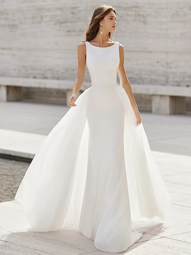 Beach Open Back Wedding Dresses Court Train Mermaid / Trumpet Sleeveless V Neck Satin Bridal Suits