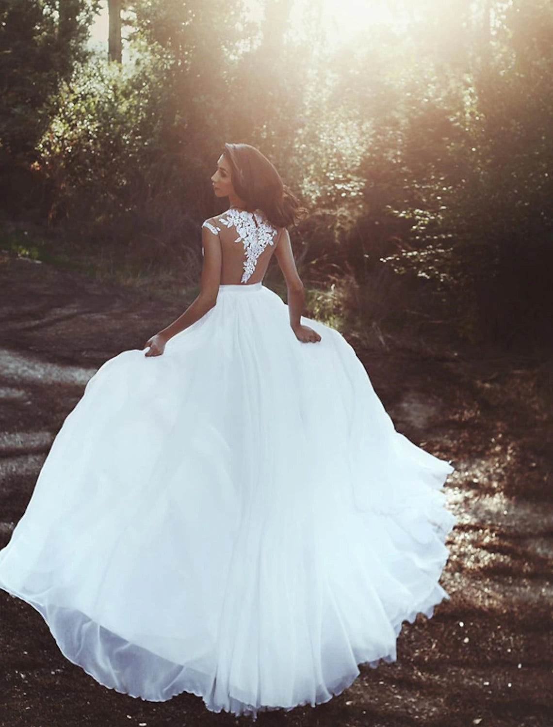 Beach Open Back Wedding Dresses A-Line Illusion Neck Cap Sleeve Court Train Chiffon Bridal Gowns With Pleats