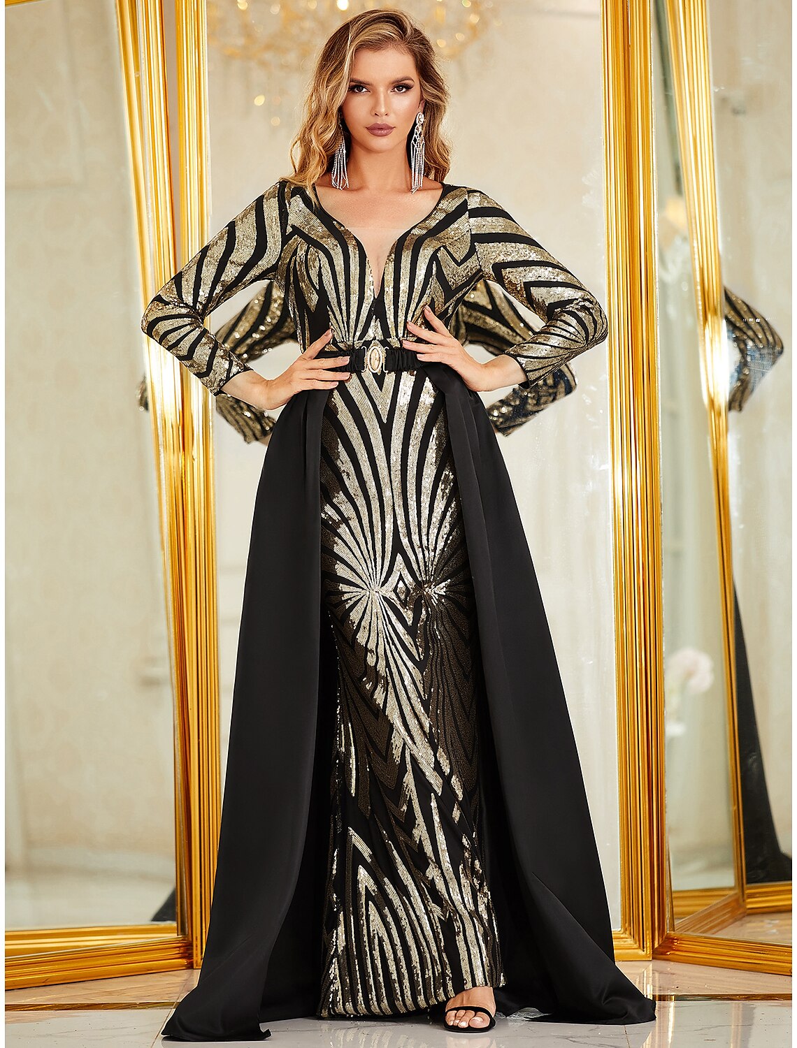 Mermaid / Trumpet Evening Gown Sparkle & Shine Dress Formal Floor Length Long Sleeve V Neck Detachable Polyester with Sequin