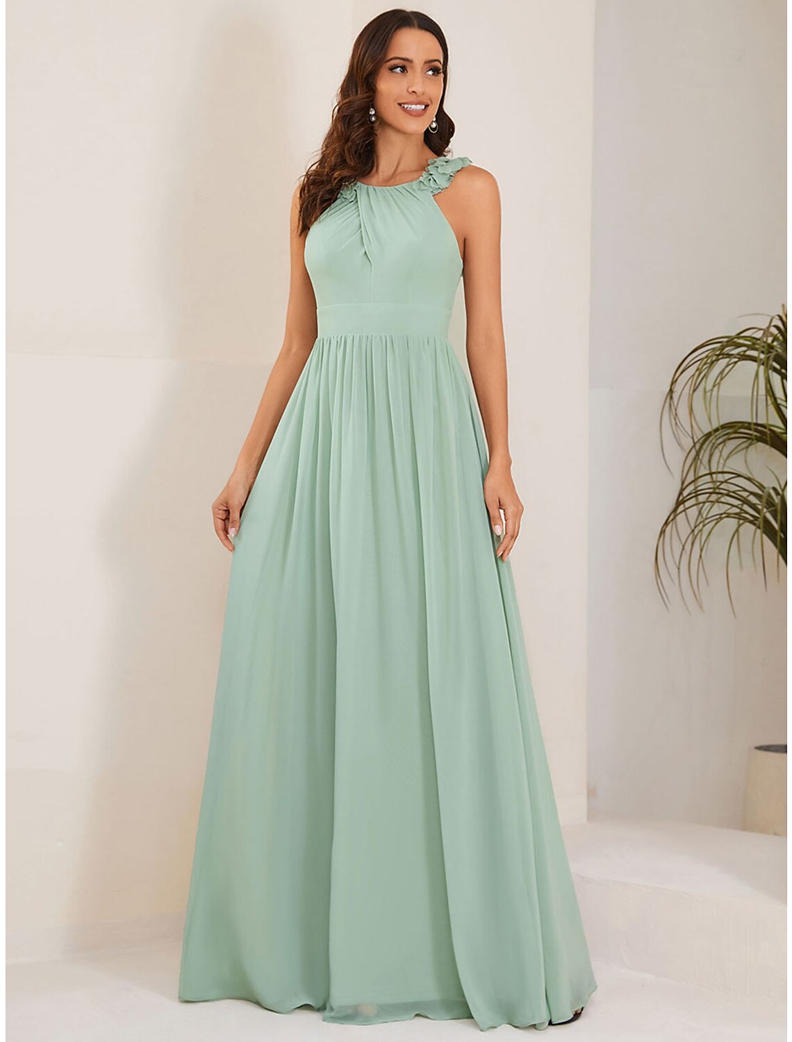 A-Line Wedding Guest Dresses Open Back Dress Formal Black Tie Floor Length Sleeveless Jewel Neck Bridesmaid Dress Chiffon with Pleats Flower