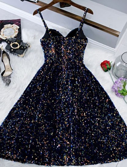 A-Line Sparkle & Shine Holiday Cocktail Party Dress Spaghetti Strap Sleeveless Knee Length Sequined