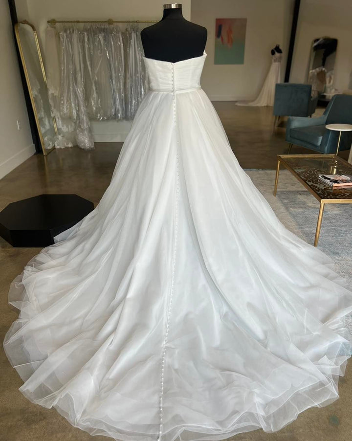 White Sweetheart A-Line Tulle Long Wedding Dress Off Shoulder