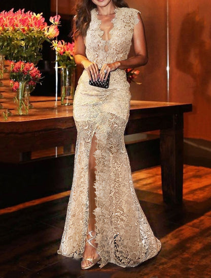 Trumpet/Mermaid V-Neck Floor-Length Lace Wedding Dress Sexy