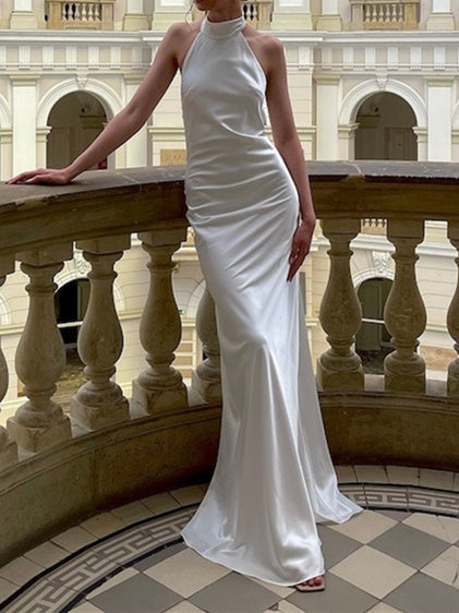Trumpet/Mermaid Halter Floor-Length Wedding Dress Open Back