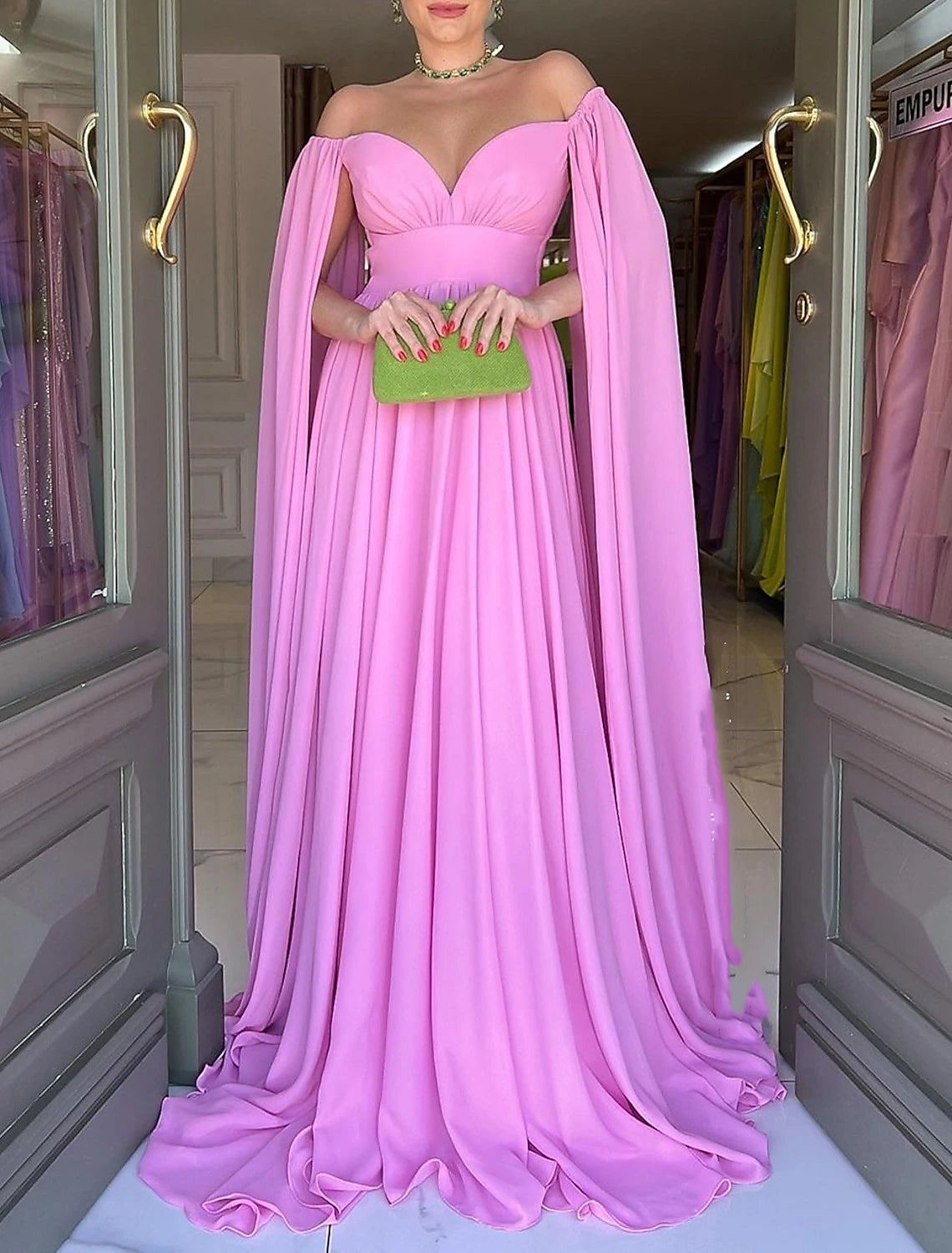 A-Line Evening Gown Elegant Dress Formal Sweep / Brush Train Sleeveless Off Shoulder Capes Chiffon