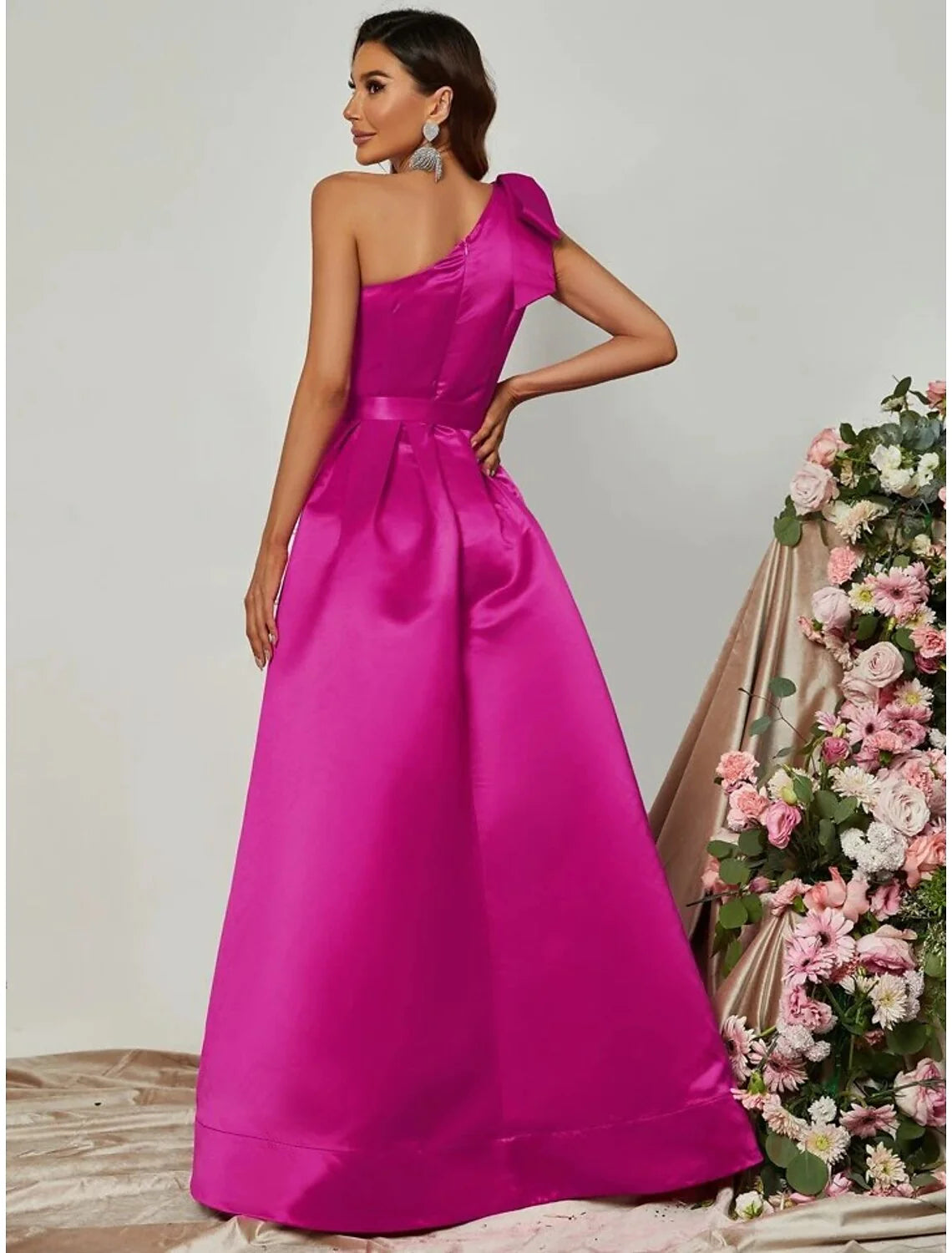 A-Line Evening Gown Black Dress Plus Size Party Dress Formal Fall Floor Length Sleeveless One Shoulder Satin