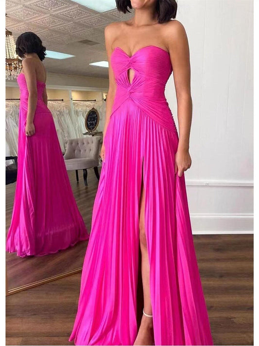 A-Line/Princess Sleeveless Strapless Prom Dresses With Pleats Ruched Pure Color