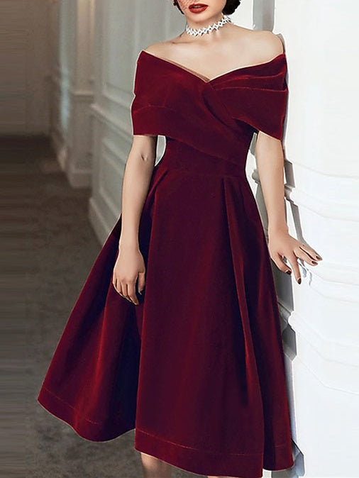 A-Line/Princess 1950s Dress Off-The-Shoulder Cocktail Dresses With Pleats Sexy