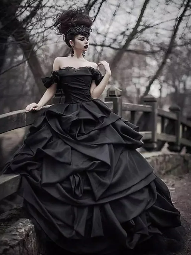 Ball Gown Wedding Dresses Off Shoulder Court Train Lace Tulle Short Sleeve Sexy Black Modern with Lace Cascading