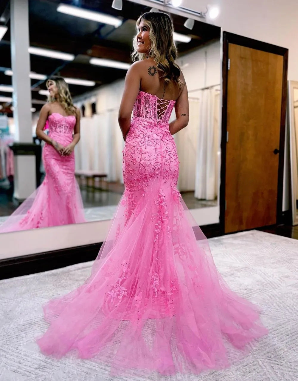 Mermaid Strapless Back Prom Dress With Appliques Off Shoulder Sexy