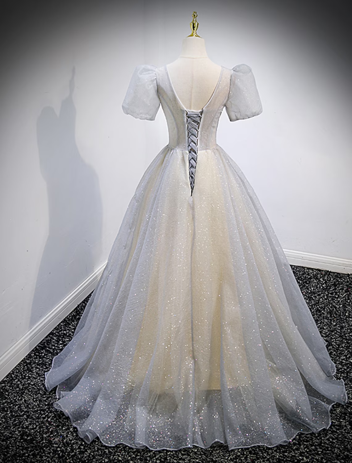 Ball Gown Quinceanera Dresses Maxi Dress Performance Sweep / Brush Train Short Sleeve V Neck Tulle